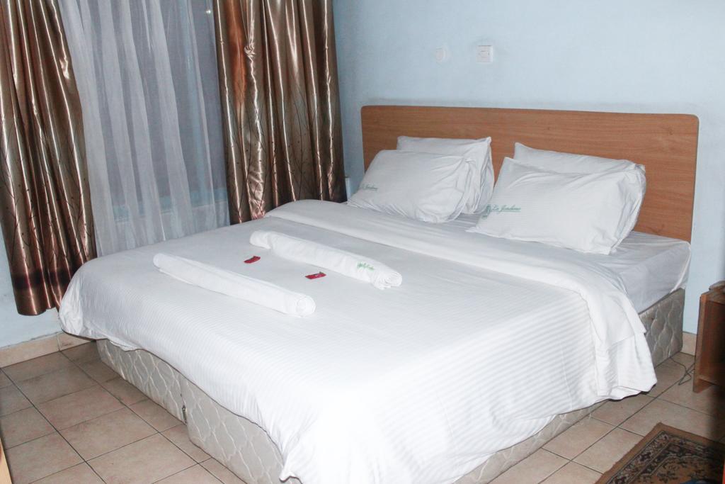 La Jardine Bed & Breakfast Nairobi Dış mekan fotoğraf